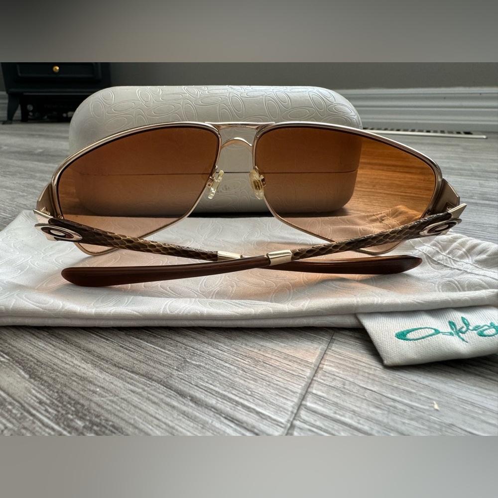 COPY - Oakley sunglasses - Picture 4 of 10